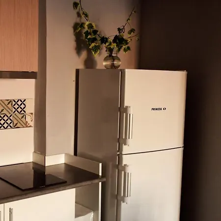 Porto's Secret Backyard Apartment