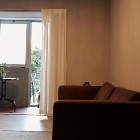 Porto's Secret Backyard Apartment *