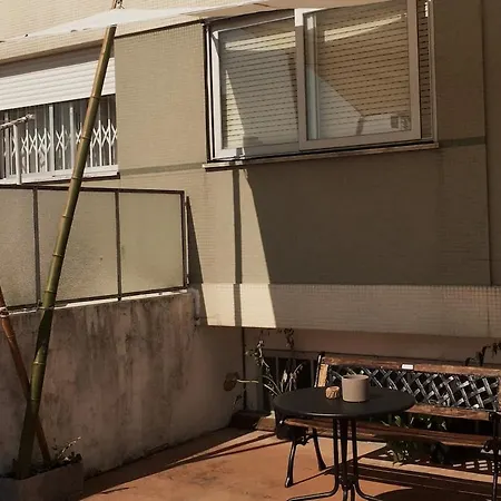 Porto's Secret Backyard Apartment *